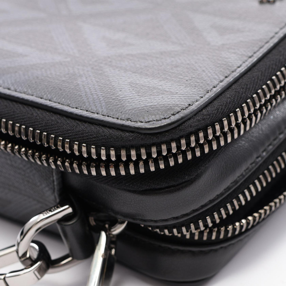 DIOR CD Diamond Messenger · Canvas