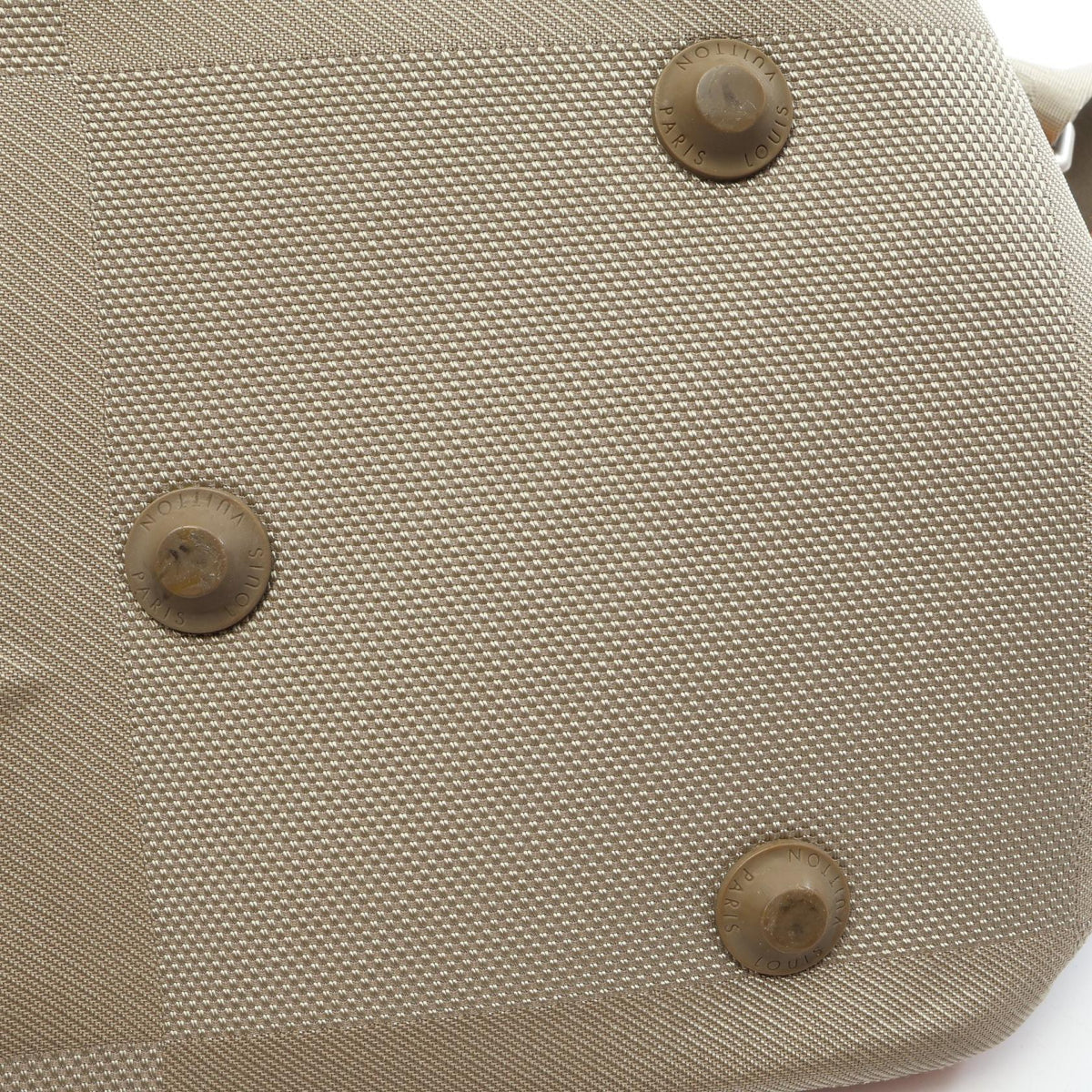 Louis Vuitton Souvrain · Damier Géant Sable