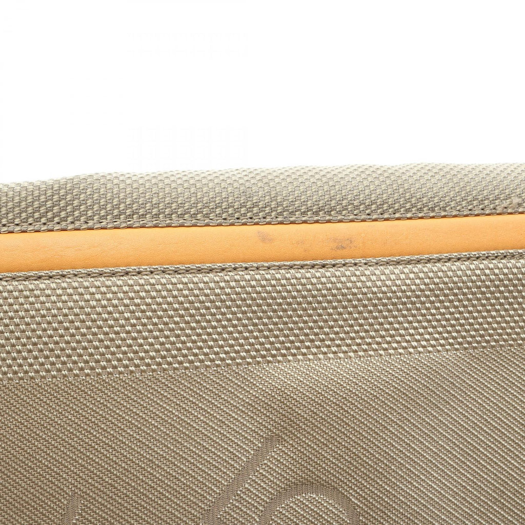 Louis Vuitton Souvrain · Damier Géant Sable