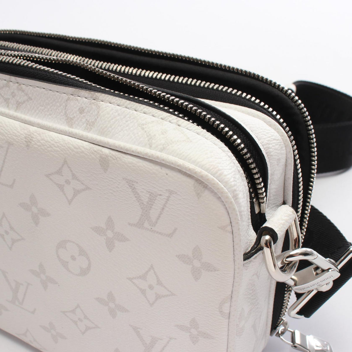 Louis Vuitton Alpha · Taigarama Optic
