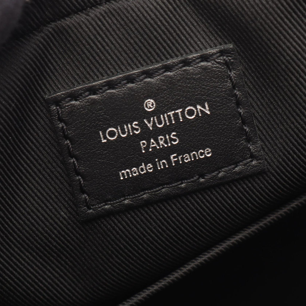 LOUIS VUITTON Trio Messenger · Damier Graphite