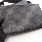 LOUIS VUITTON Trio Messenger · Damier Graphite