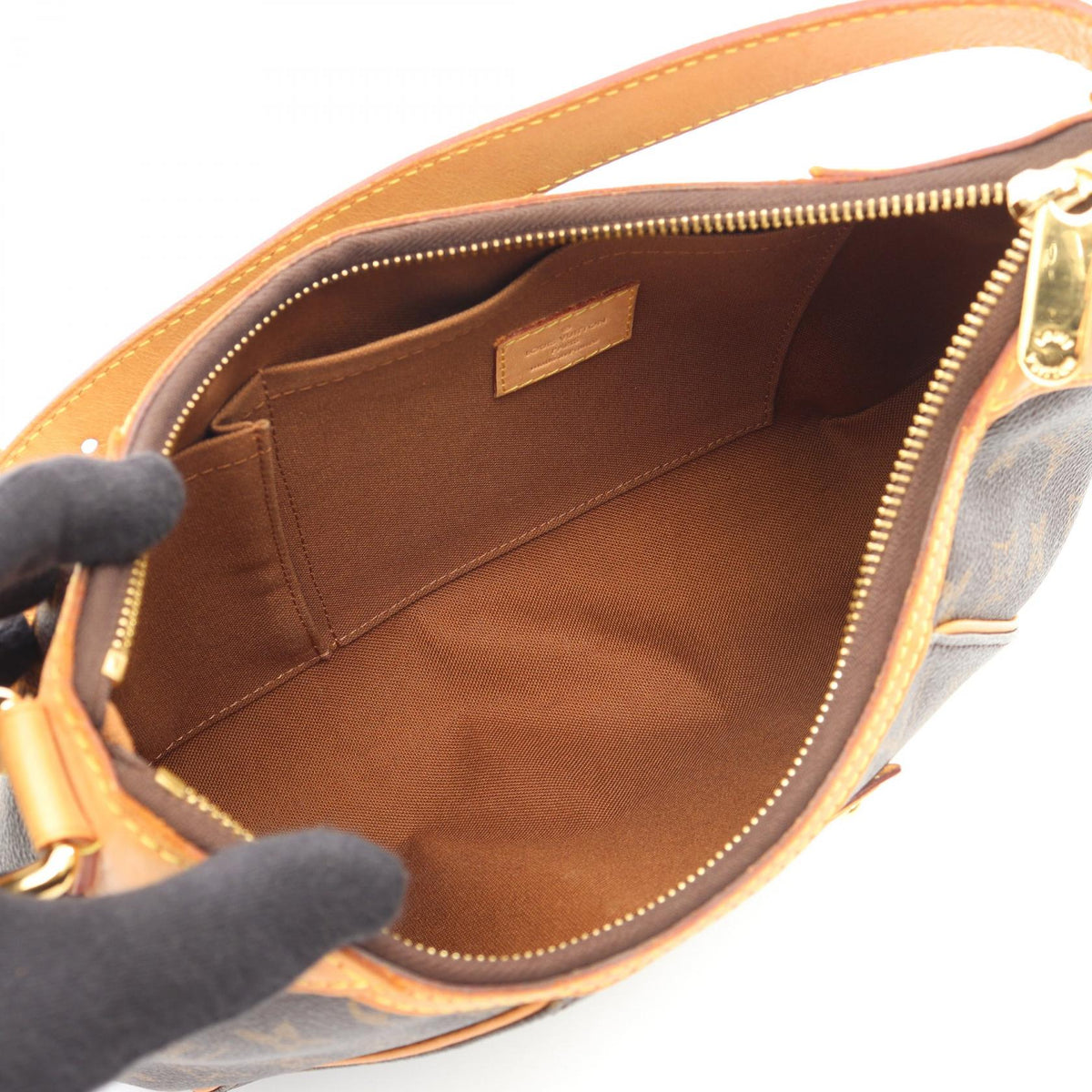 Louis Vuitton Thames PM · Monogram