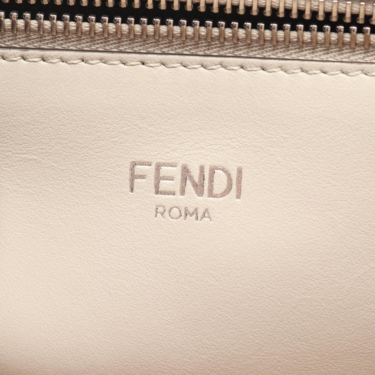 Fendi Peekaboo I See You · Medium