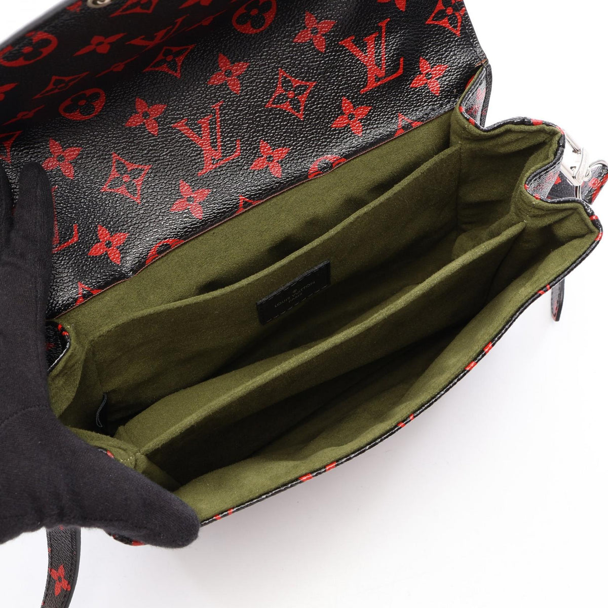 Louis Vuitton Pochette Métis · Monogram Infra
