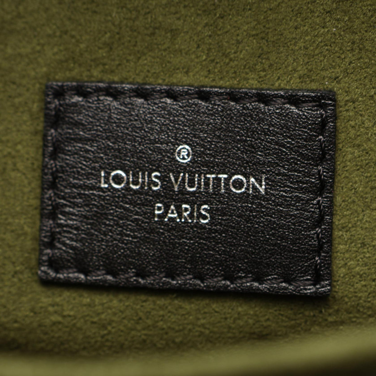 Louis Vuitton Pochette Métis · Monogram Infra