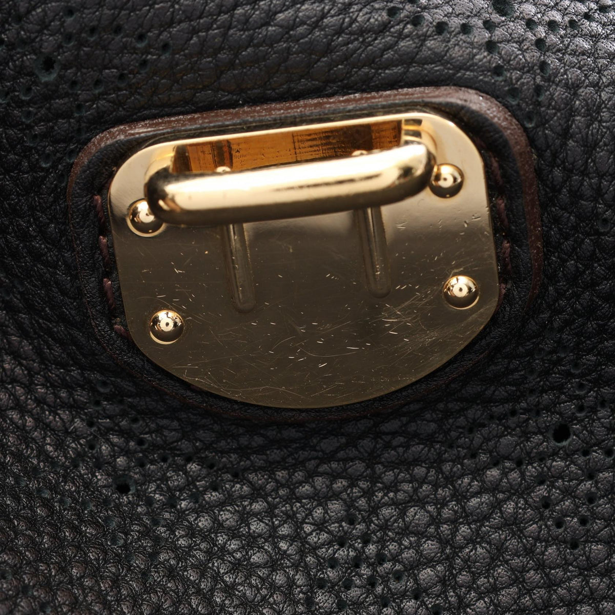 Louis Vuitton Mahina L · Leather Shoulder Bag