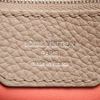 Louis Vuitton Capucine MM · Taurillon