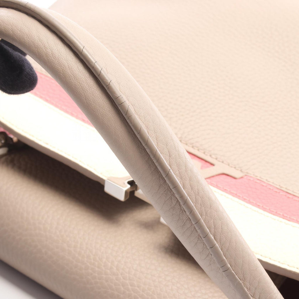 Louis Vuitton Capucine MM · Taurillon