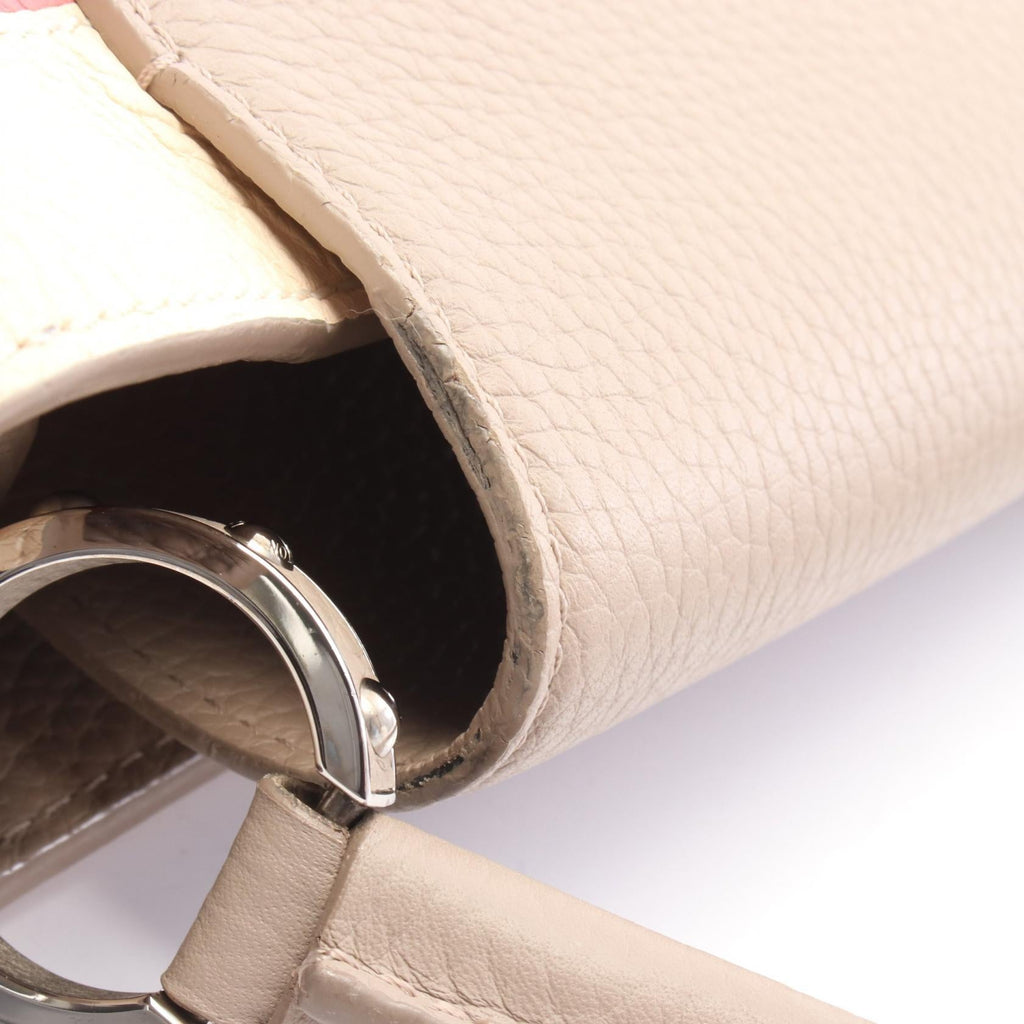Louis Vuitton Capucine MM · Taurillon