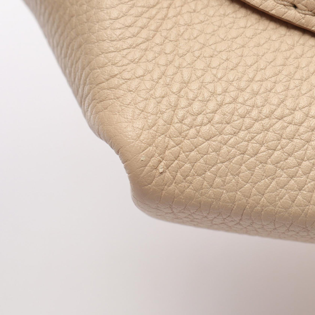 Louis Vuitton Volta · Taurillon Leather