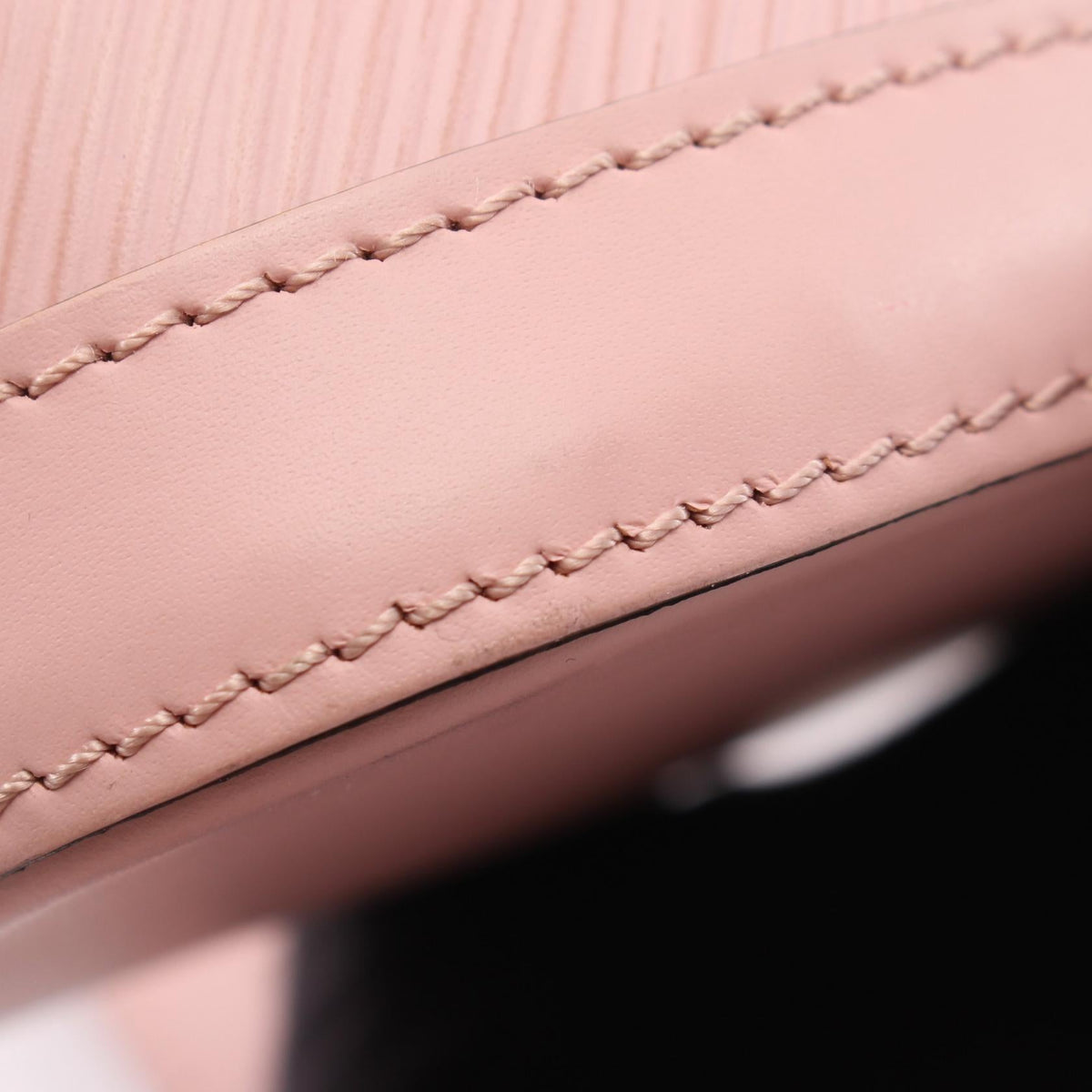 Louis Vuitton Alma Mini · Épi Leather