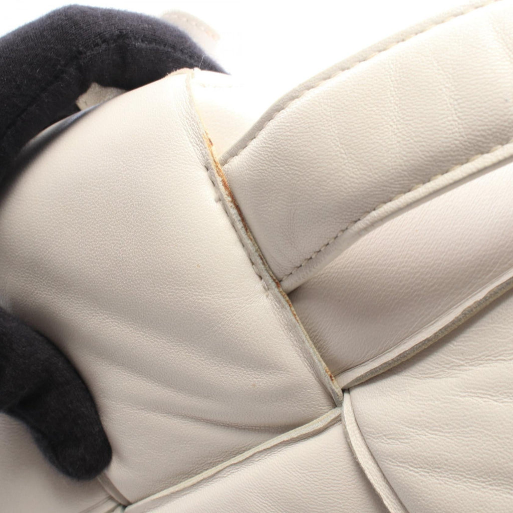 Bottega Veneta Maxi Intrecciato Padded · Lambskin