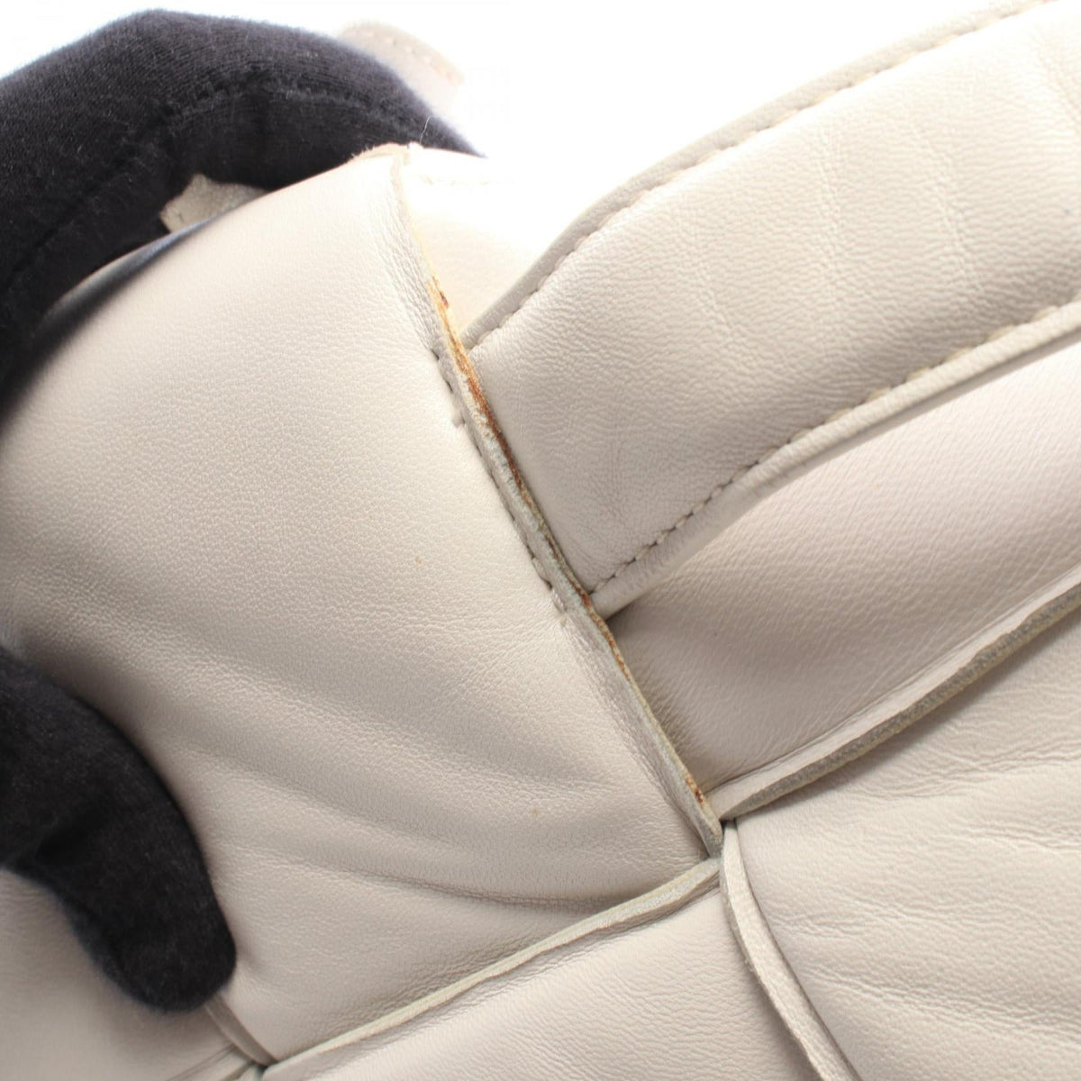 Bottega Veneta Maxi Intrecciato Padded · Lambskin