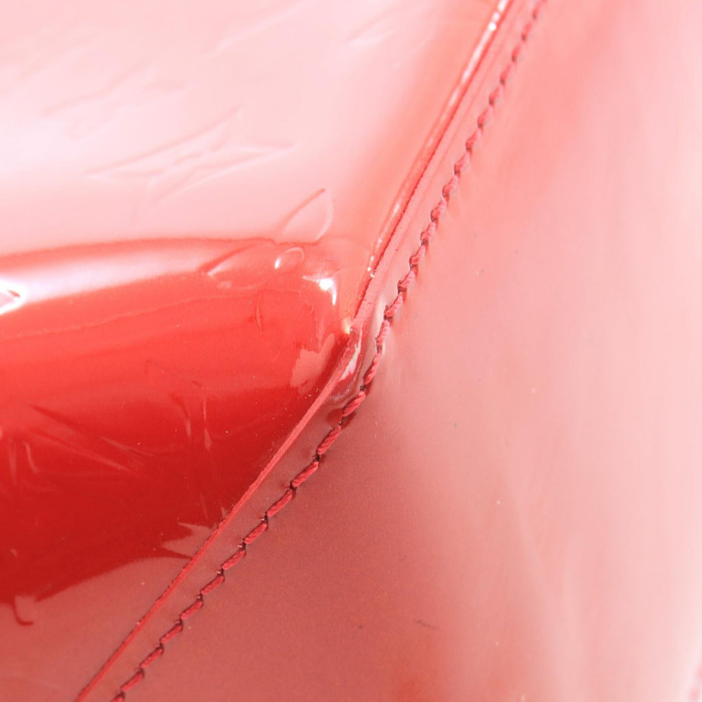 Louis Vuitton Wilsher PM · Vernis · Pomme