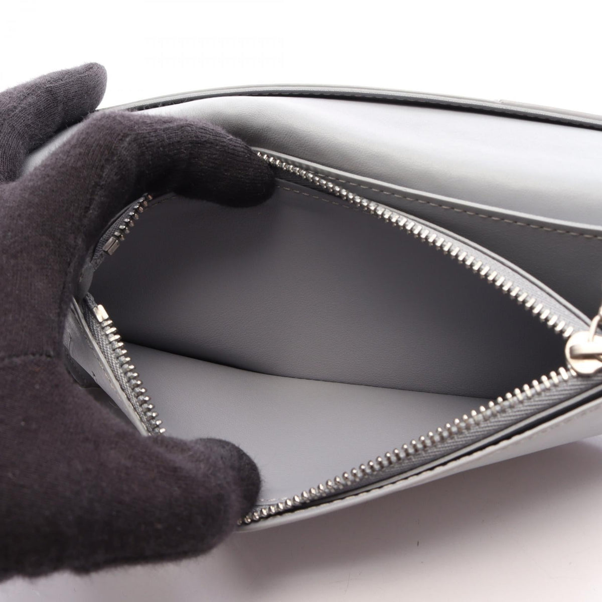 Louis Vuitton · Damier Infini · Brazza Wallet