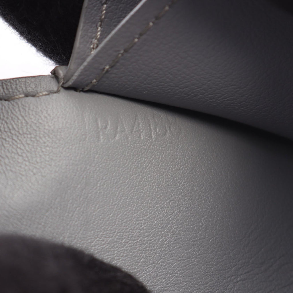 Louis Vuitton · Damier Infini · Brazza Wallet