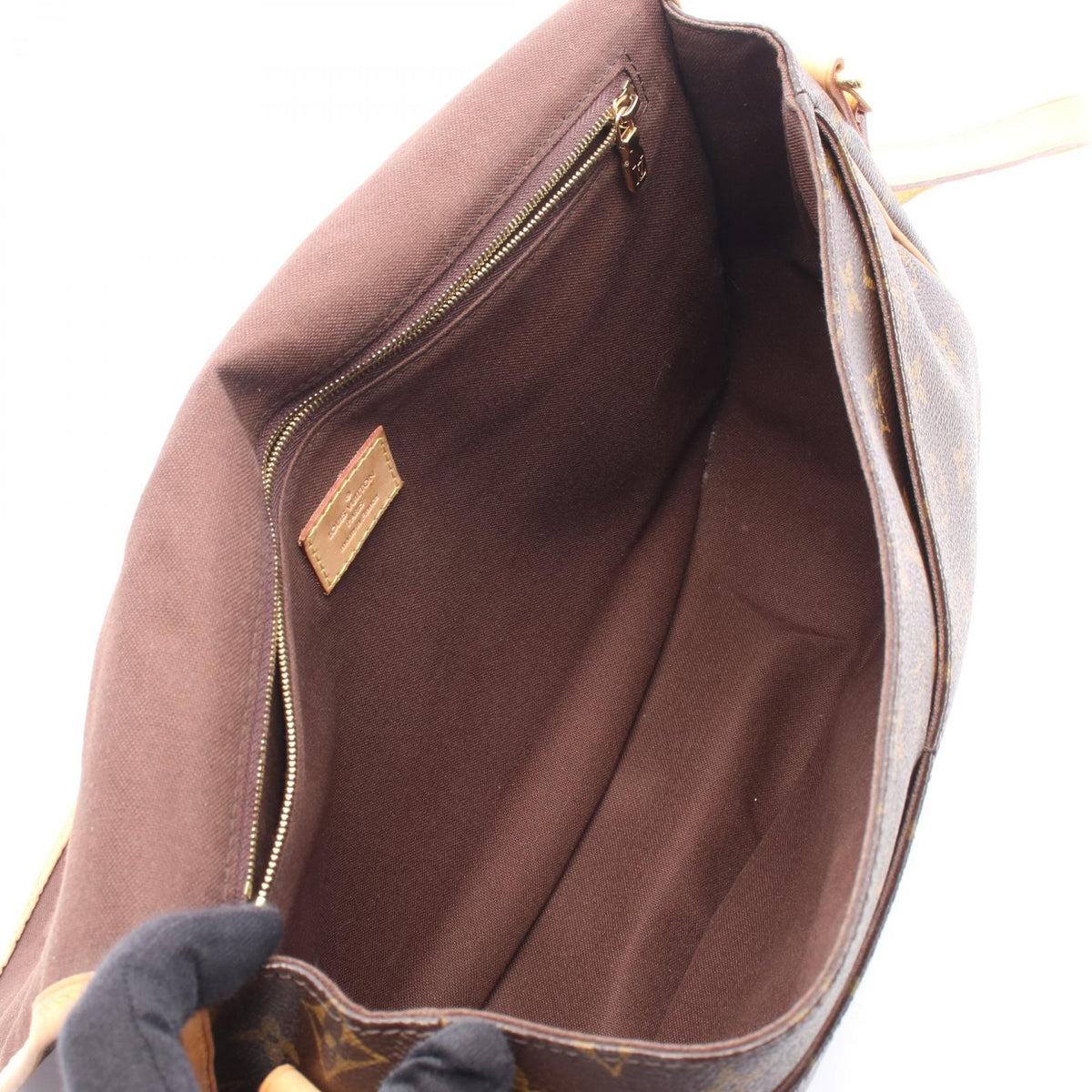Louis Vuitton Menilmontant MM · Monogram
