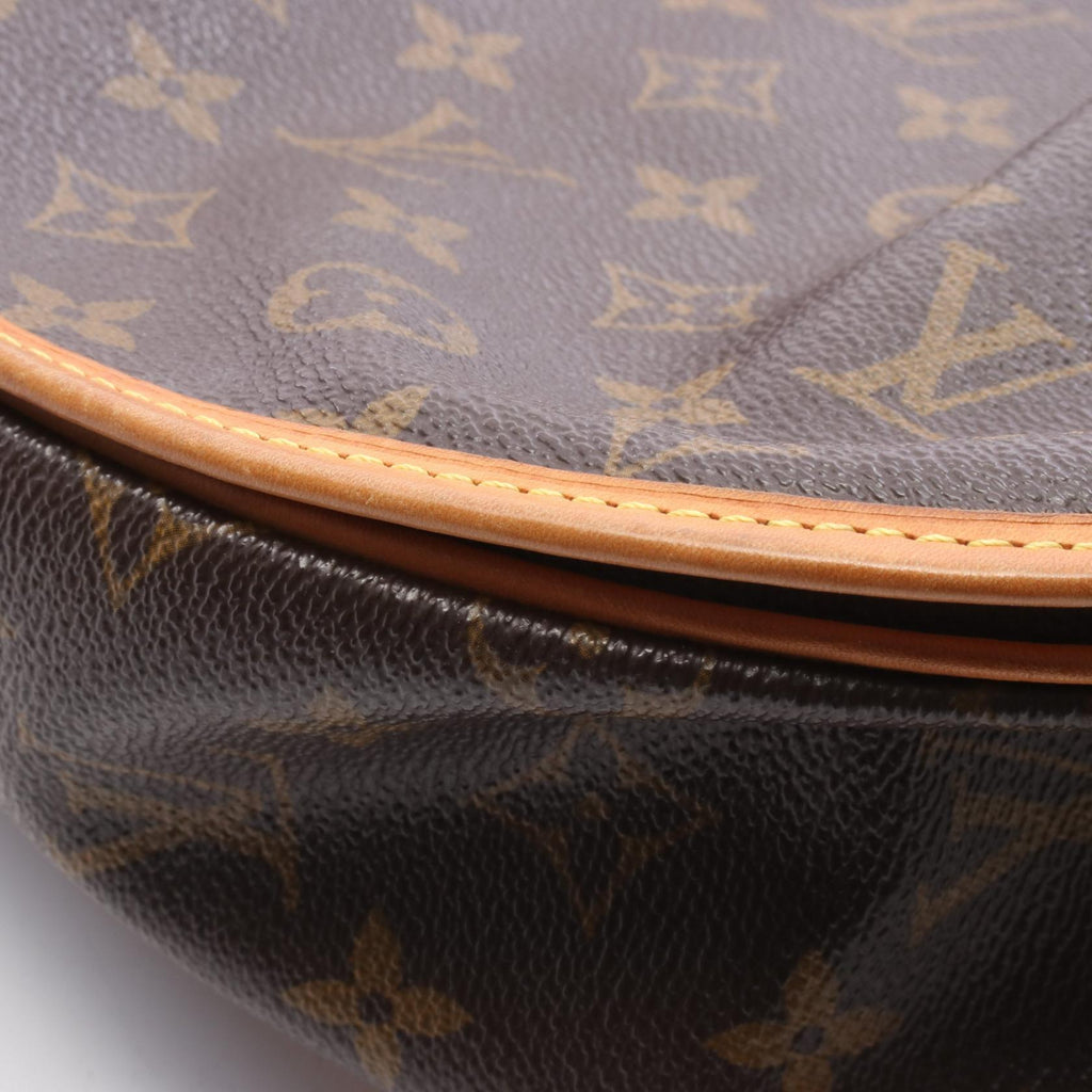 Louis Vuitton Menilmontant MM · Monogram