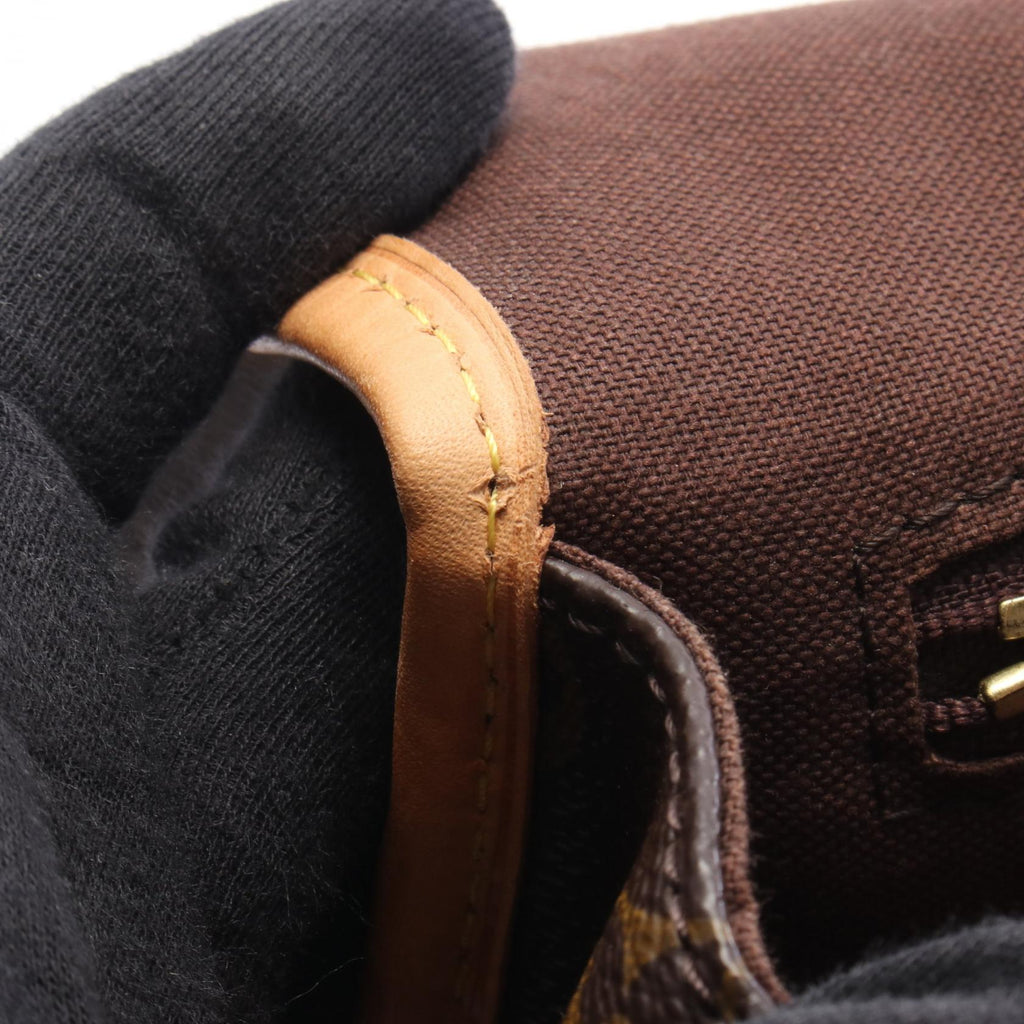Louis Vuitton Menilmontant MM · Monogram