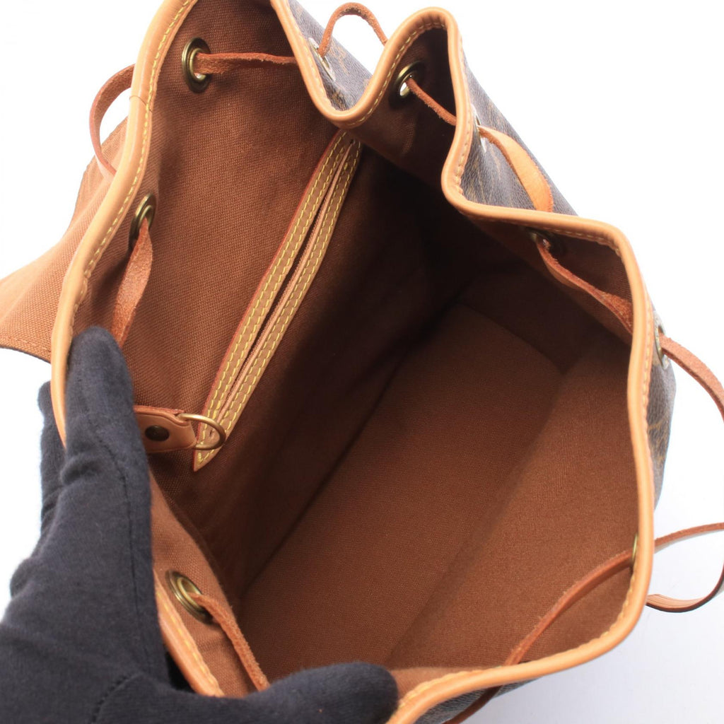 Louis Vuitton Montsouris MM · Monogram