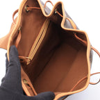 Louis Vuitton Montsouris MM · Monogram