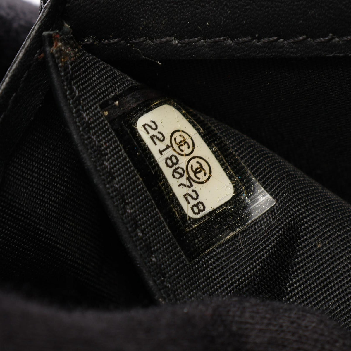 Chanel Coco Mark · Grained Calfskin Wallet