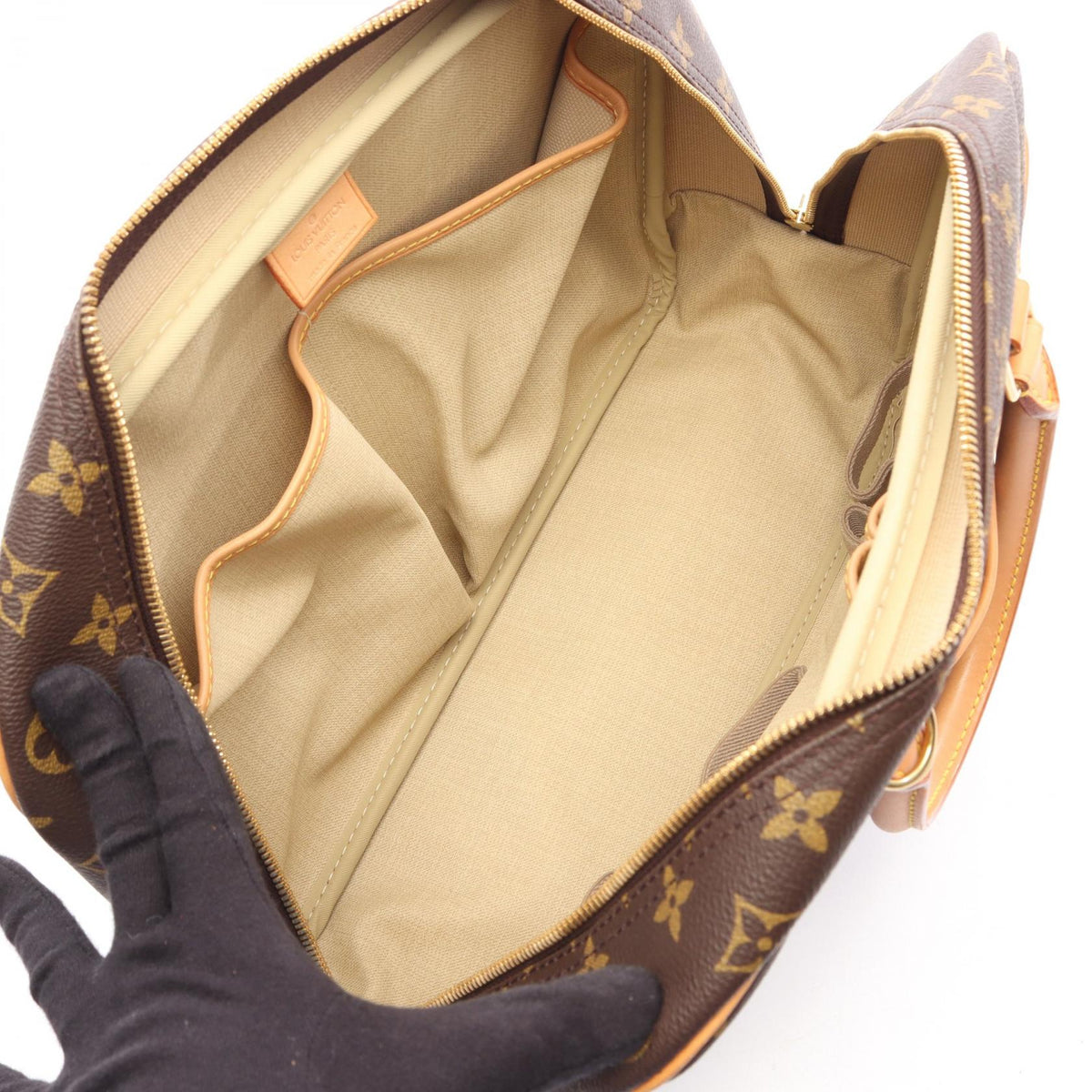Louis Vuitton Deauville · Monogram Canvas