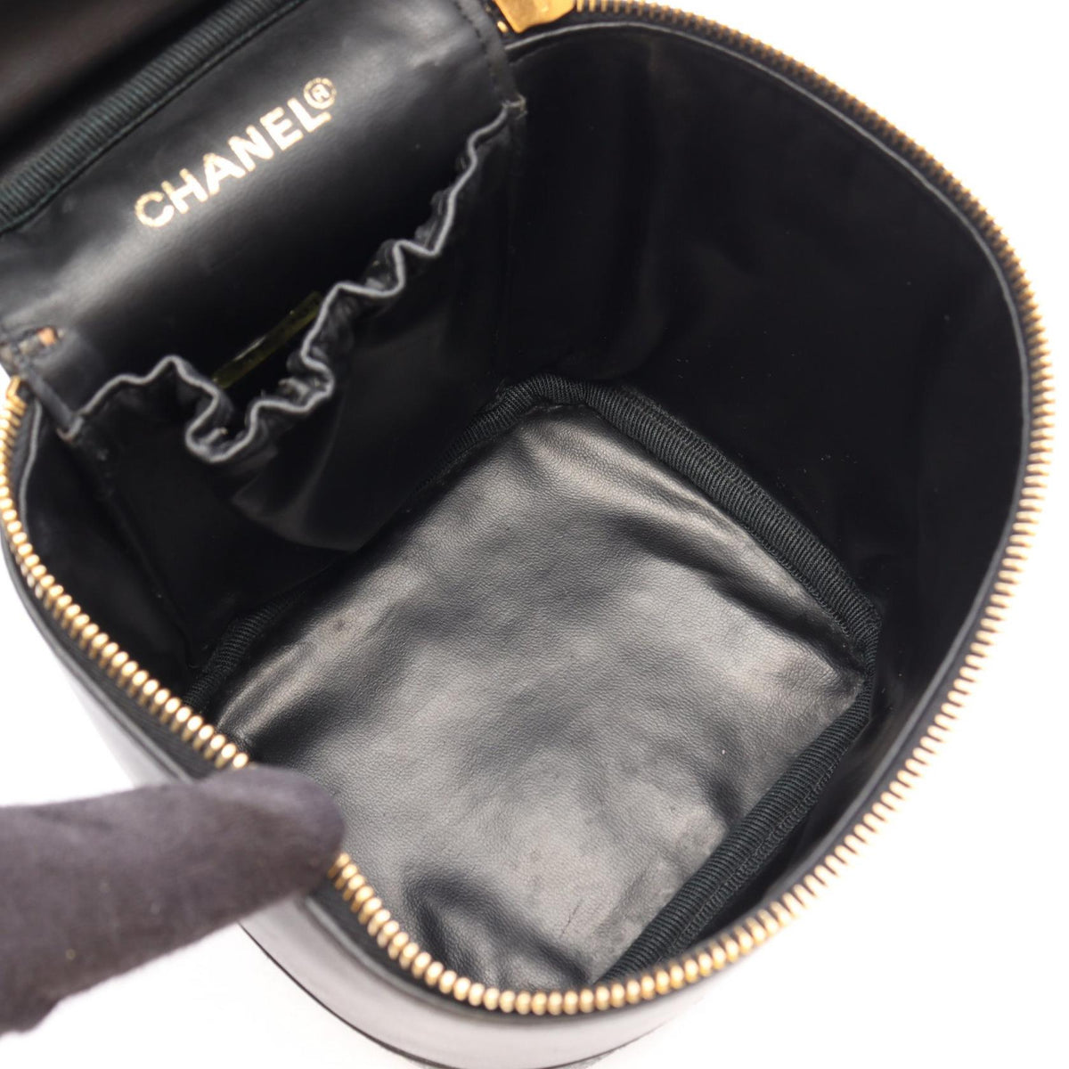CHANEL Bicolore · Leather