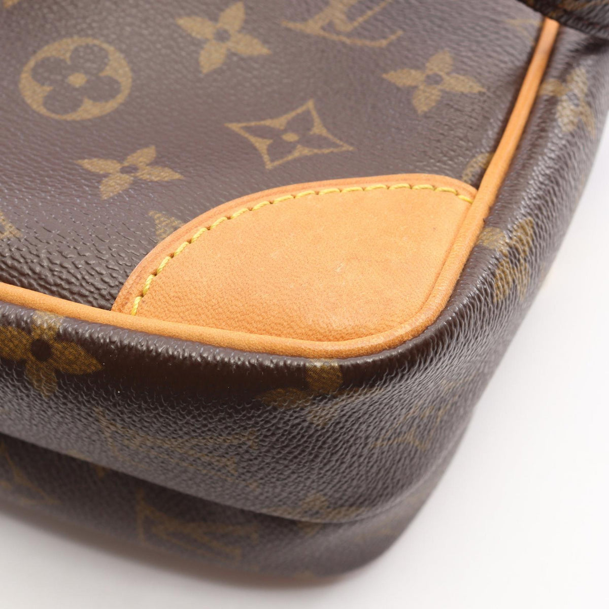 Louis Vuitton Amazon · Monogram