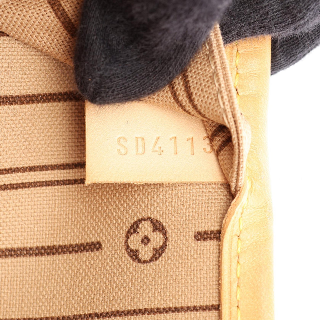 Louis Vuitton Neverfull MM · Monogram