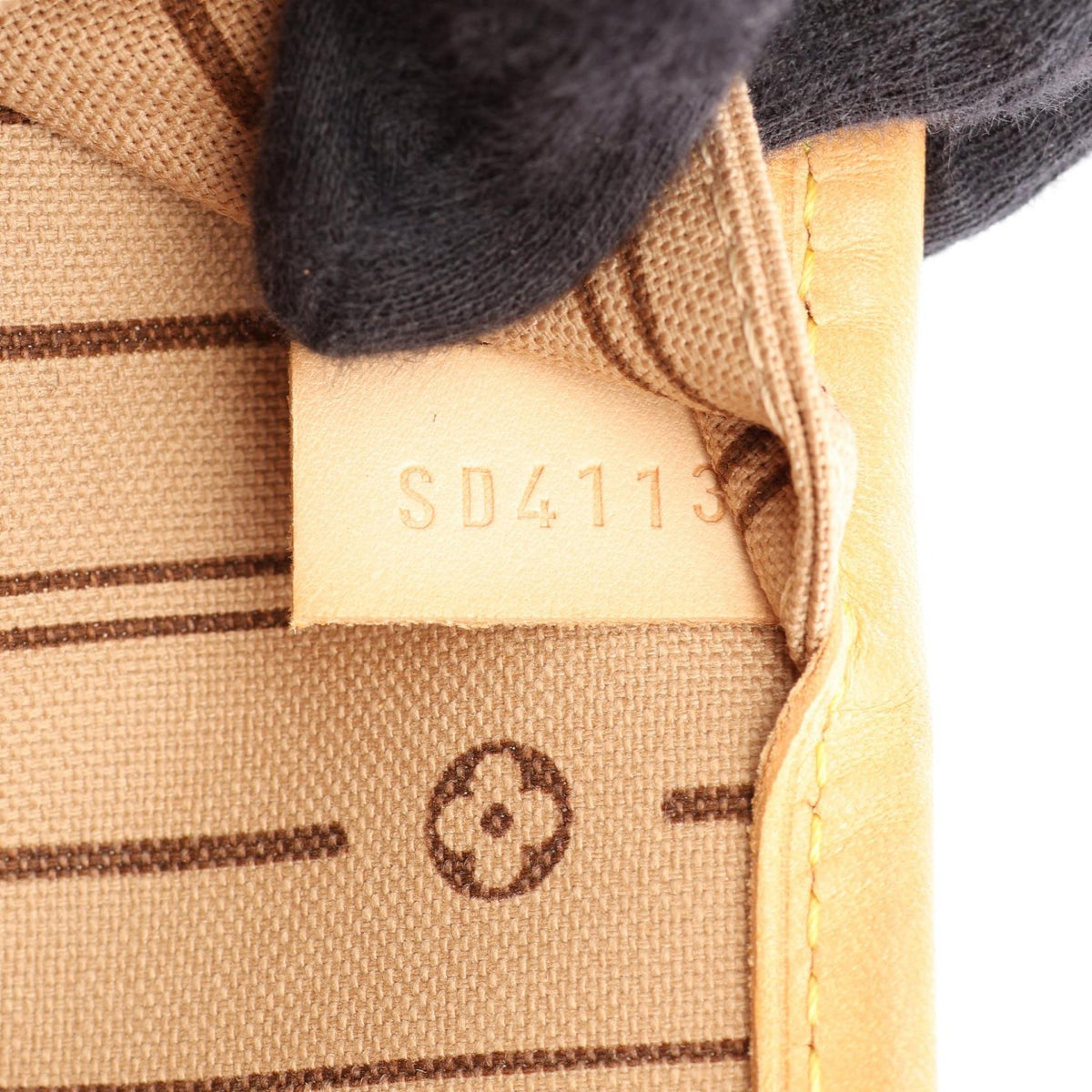 Louis Vuitton Neverfull MM · Monogram