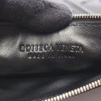 Bottega Veneta Intrecciato · Clutch