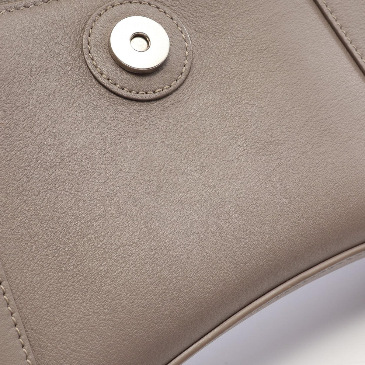Balenciaga Downtown XS · Leather