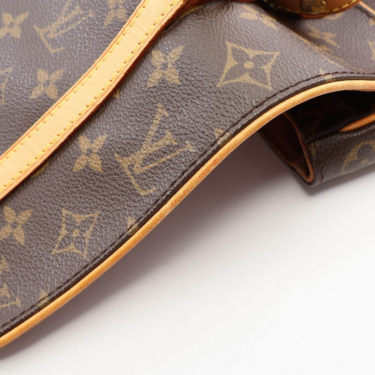 Louis Vuitton Marel · Monogram