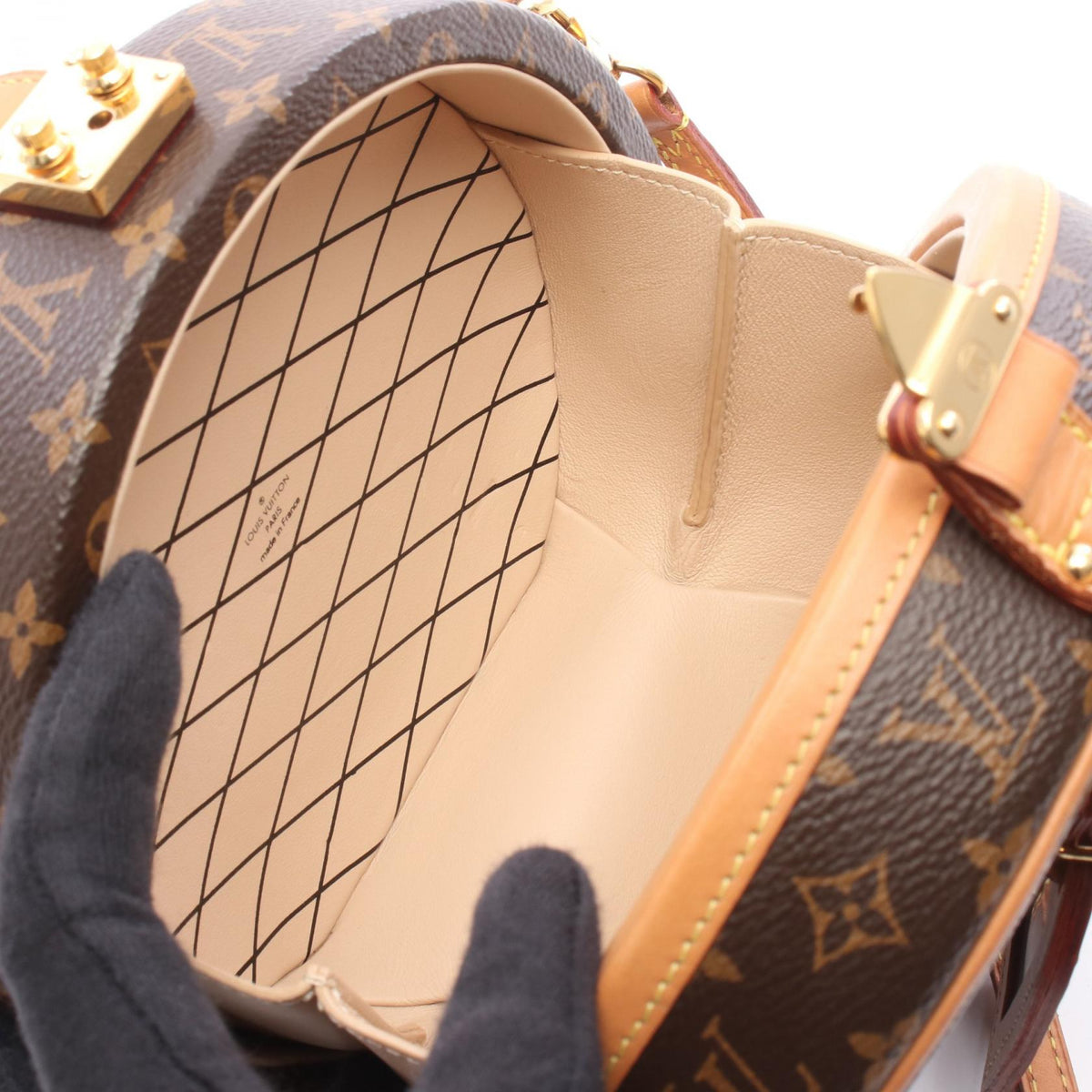 Louis Vuitton Petite Boîte Chapeau · Monogram