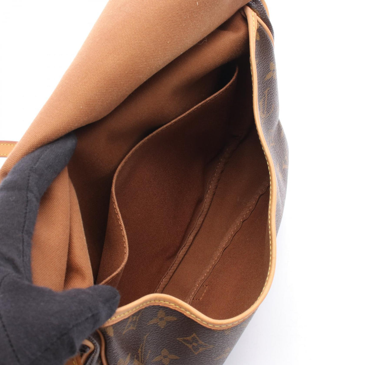 Louis Vuitton Saumur 30 · Monogram