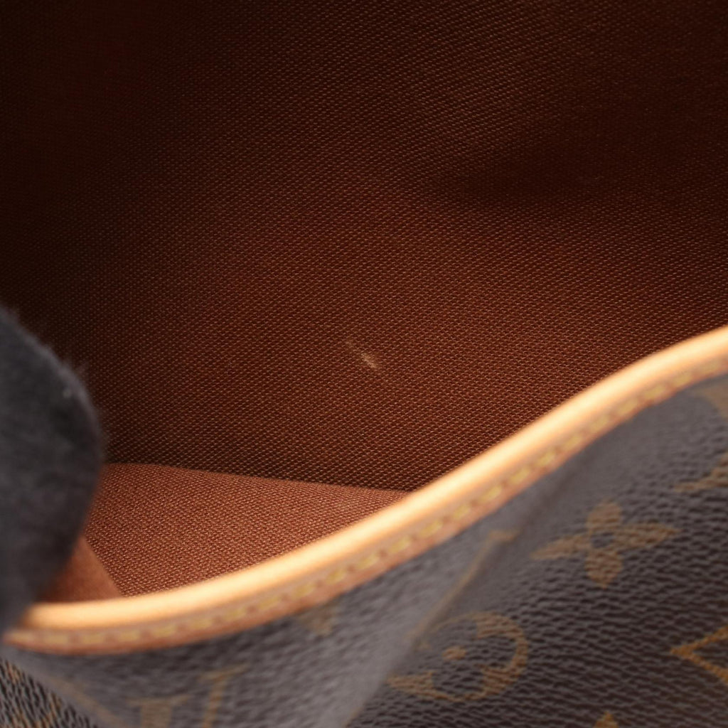 Louis Vuitton Saumur 30 · Monogram