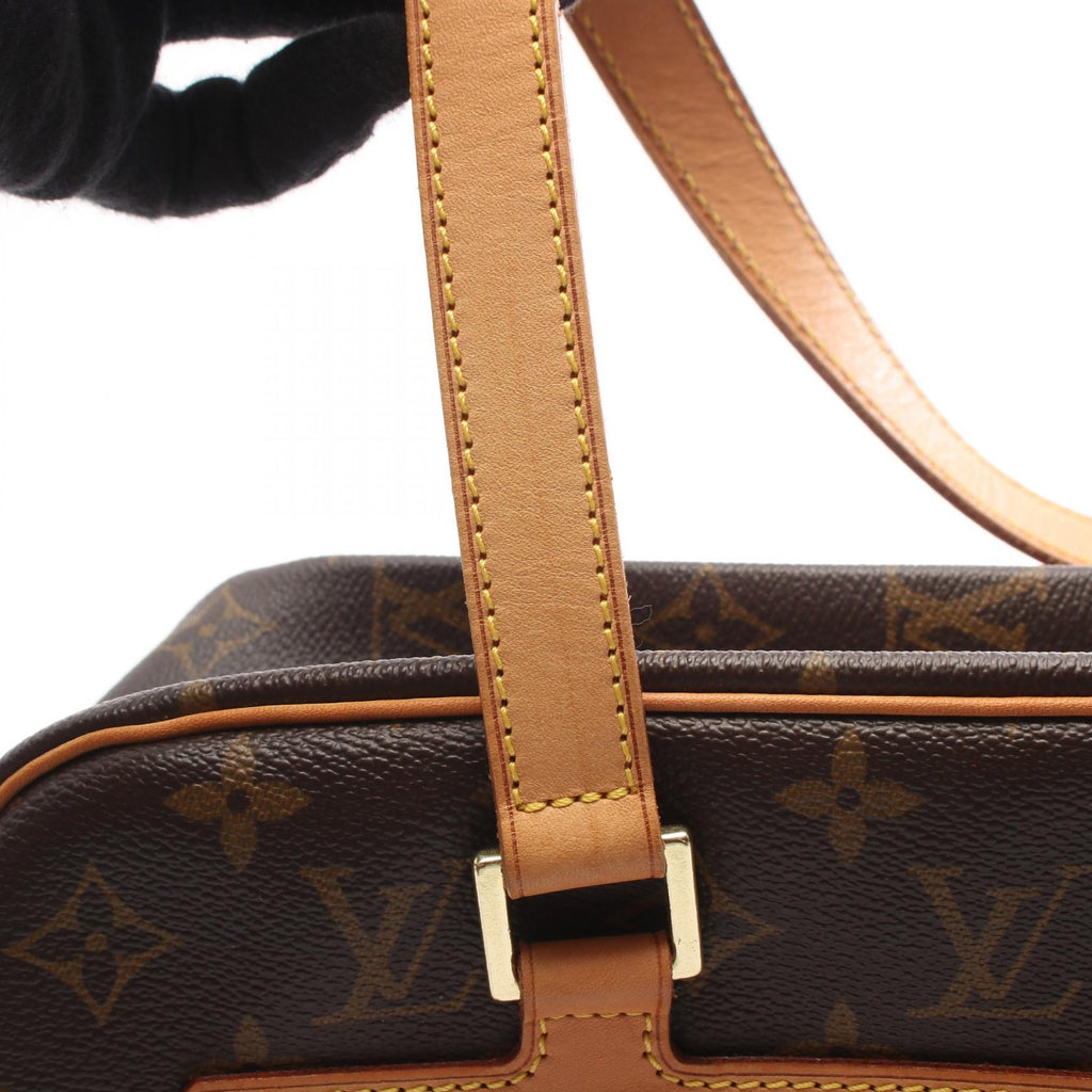 Louis Vuitton Cite GM · Monogram