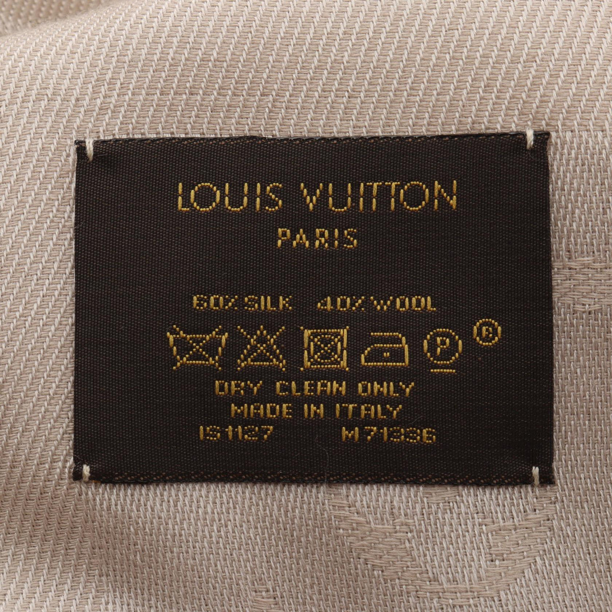 Louis Vuitton Monogram · Wool Silk Shawl
