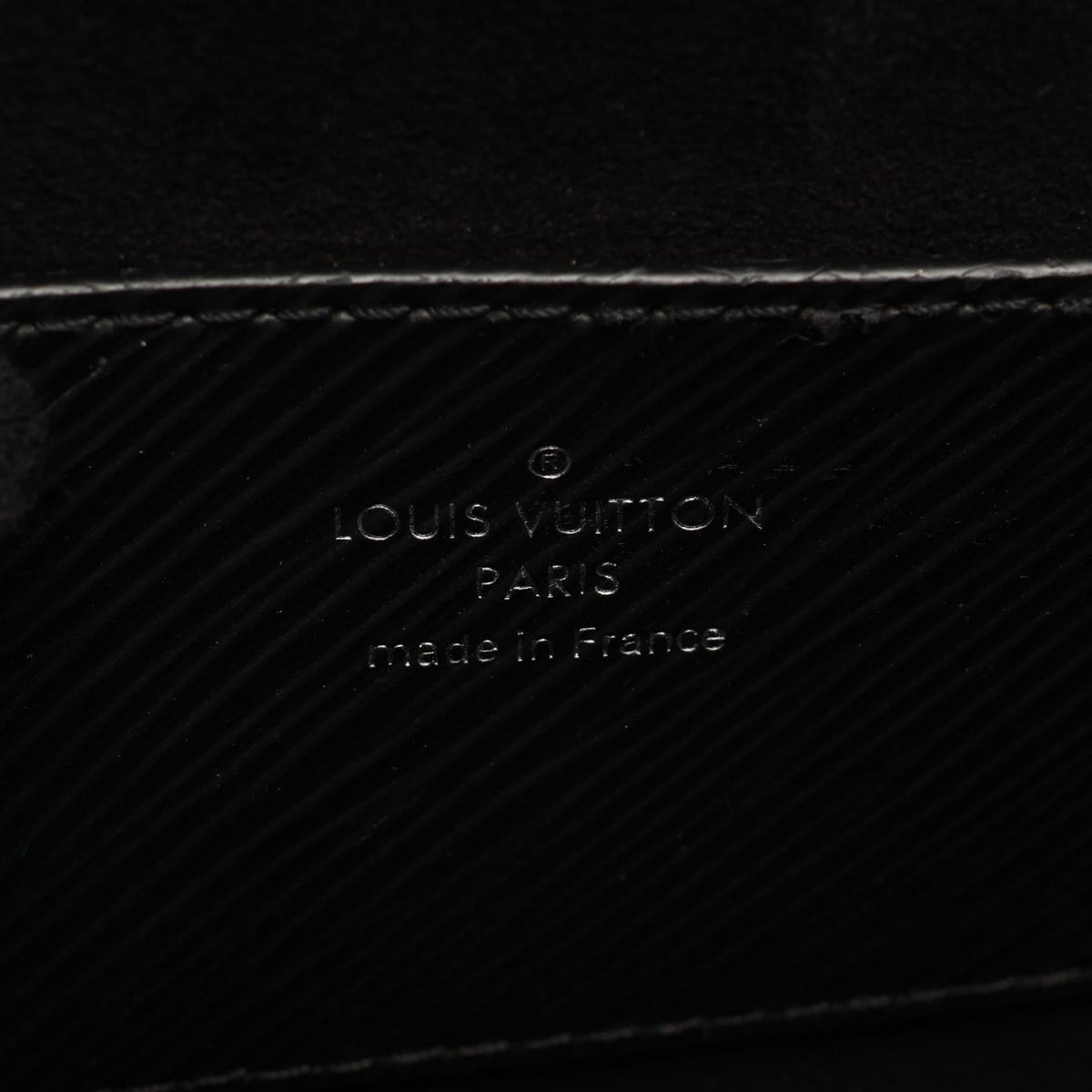 Louis Vuitton Twist MM · Epi Monogram