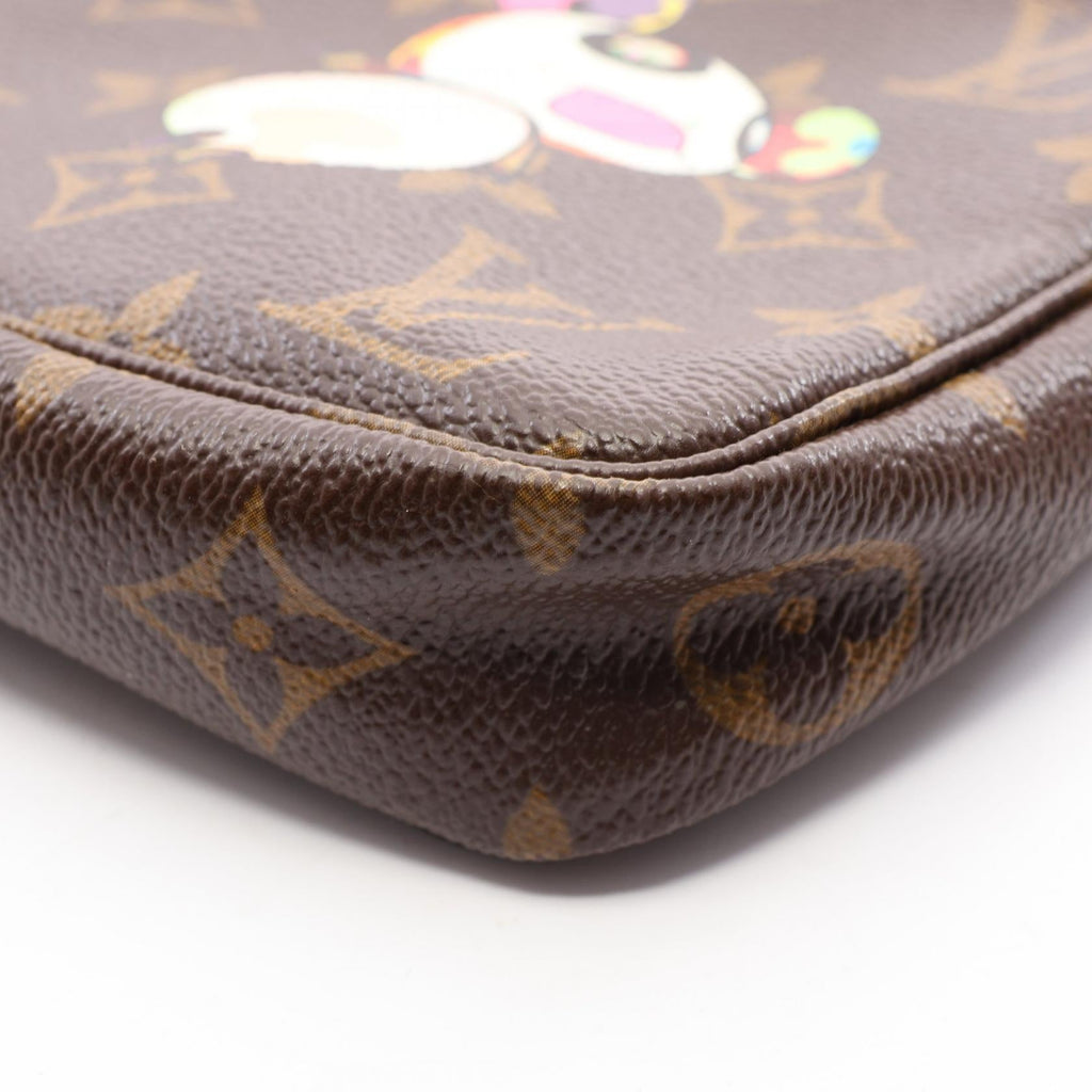 Louis Vuitton Pochette Accessoires · Panda