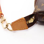 Louis Vuitton Pochette Accessoires · Panda