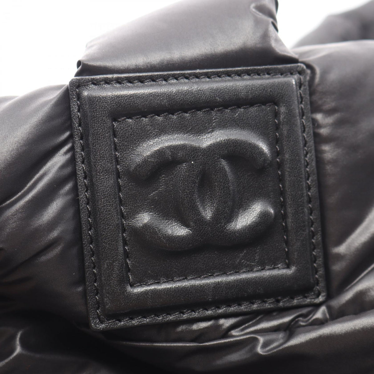 Chanel Coco Cocoon MM · Nylon