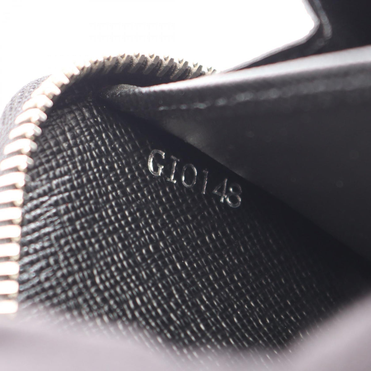 Louis Vuitton Zippy Wallet · Epi Leather