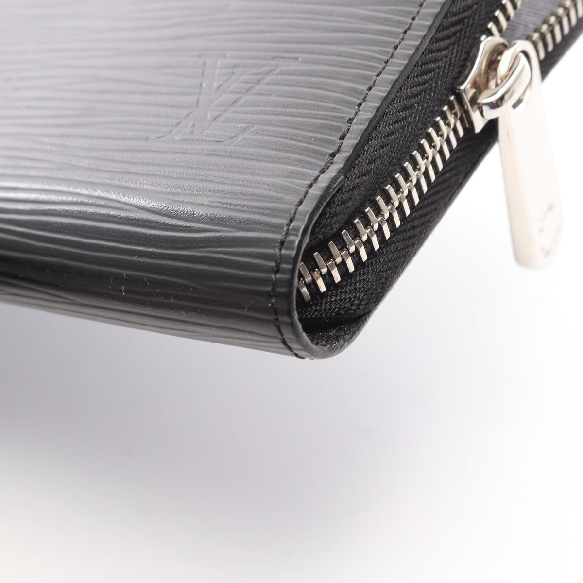 Louis Vuitton Zippy Wallet · Epi Leather