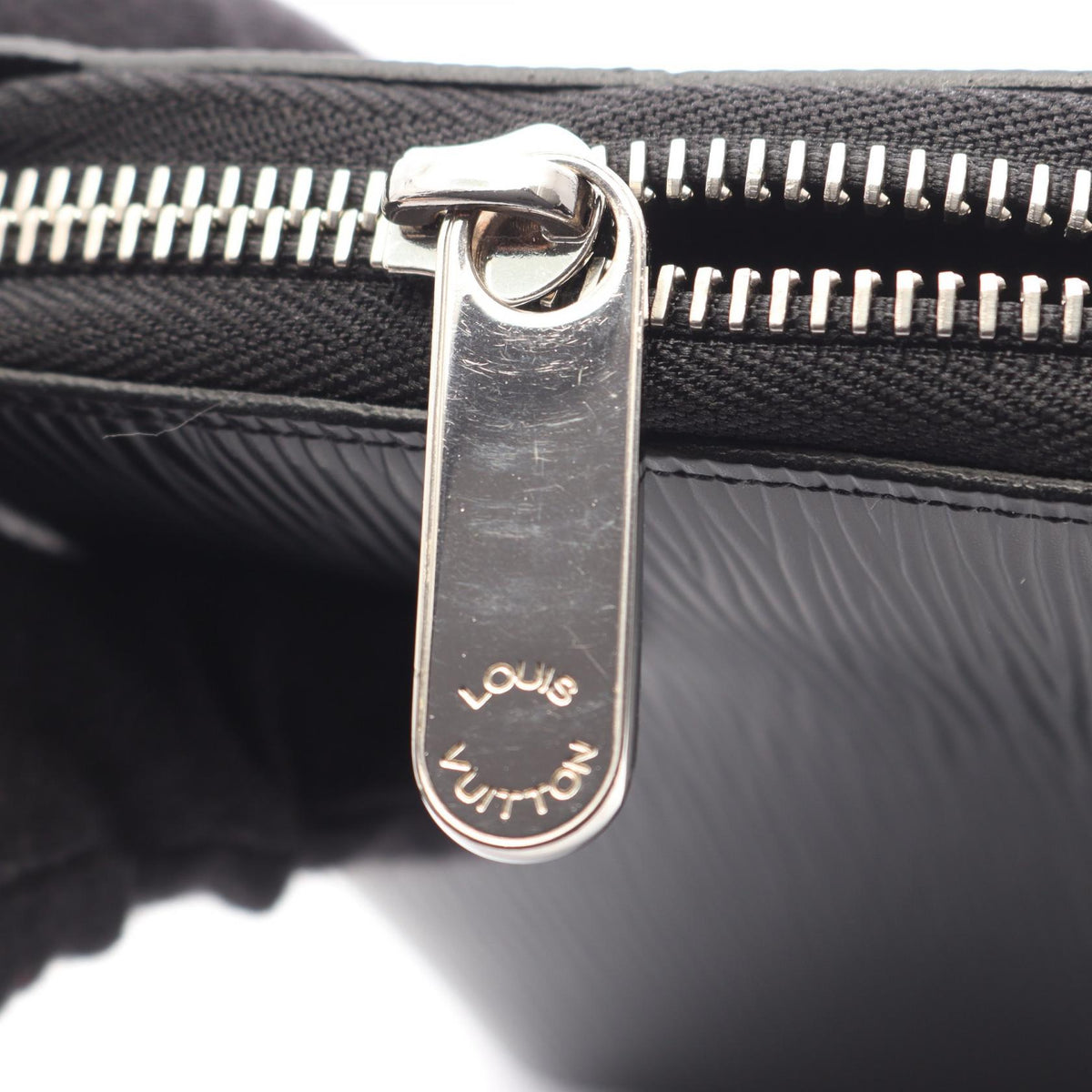 Louis Vuitton Zippy Wallet · Epi Leather