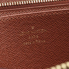 LOUIS VUITTON Zippy Wallet · Monogram