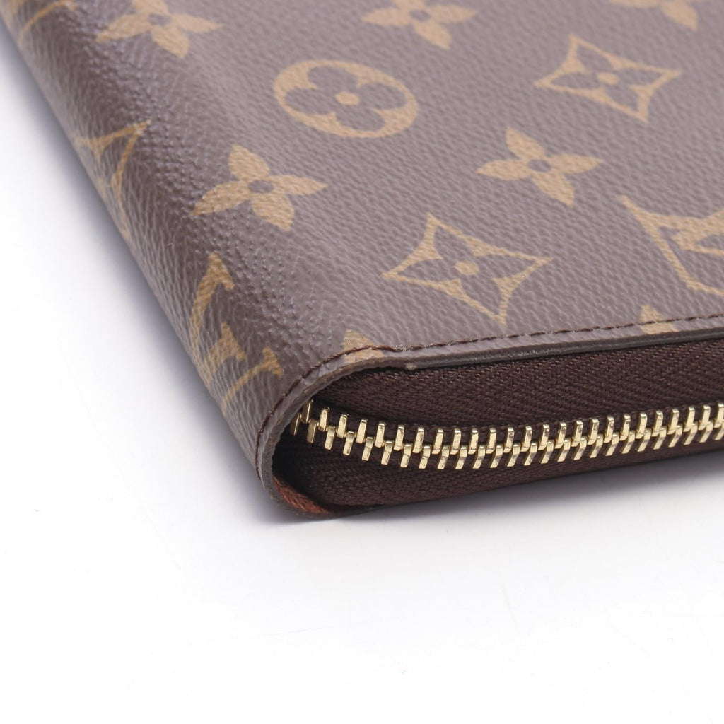 LOUIS VUITTON Zippy Wallet · Monogram