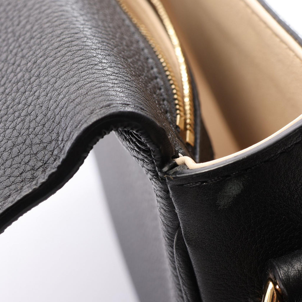 Louis Vuitton LV Pont Neuf Soft MM